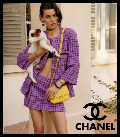 Chanel catalogue | Spring-Summer 2022 | 08/04/2022 - 08/07/2022