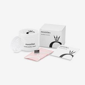 Pandora Jewellery Cleaner Set offers at S$ 29 in Pandora