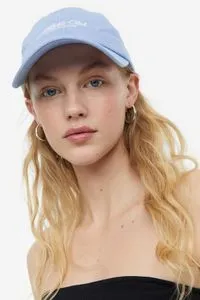Cap offers at S$ 16.95 in H&M