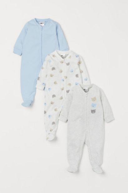 3-pack zip-up pyjamas offers at S$ 39.95 in H&M