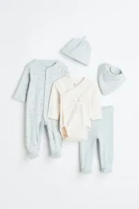 5-piece set offers at S$ 39.95 in H&M