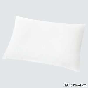 AIRism Pillow Case M offers at S$ 9.9 in Uniqlo