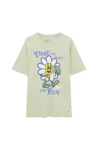 Short sleeve floral T-shirt offers at S$ 29.9 in Pull & Bear