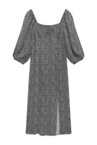 Midi dress with 3/4 sleeves offers at S$ 39.9 in Pull & Bear
