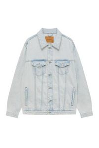 Denim jacket with pockets offers at S$ 41.9 in Pull & Bear