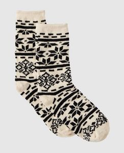 Pattern Crew Socks offers at S$ 13.73 in La Senza