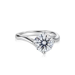 The Pirouette AllStar Diamond Ring offers at S$ 2369 in SK Jewellery