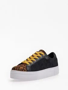Animal-print Garmini sneakers offers at S$ 57.5 in Guess