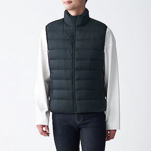 Light weight pocketable  down vest offers at S$ 69 in MUJI